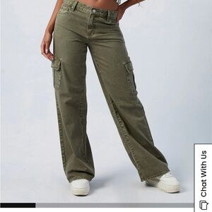Worn once! Green PacSun cargo pant jeans - low rise, size 28.